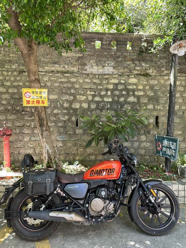 二手QJMOTOR闪250