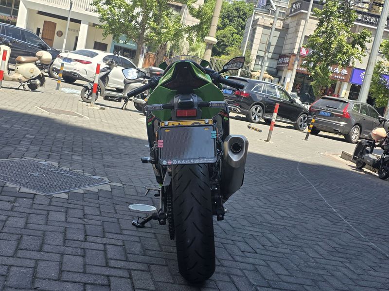 二手川崎ZX-4R