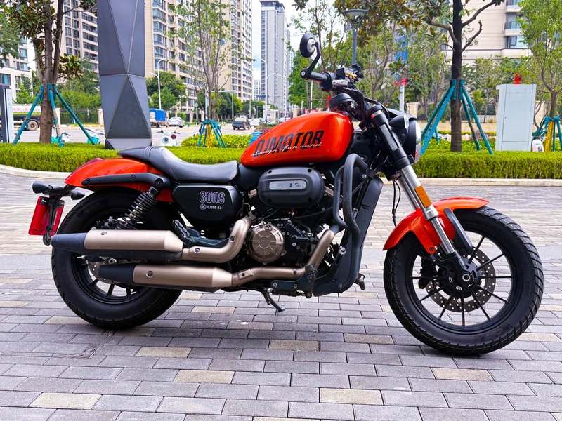 二手QJMOTOR闪300