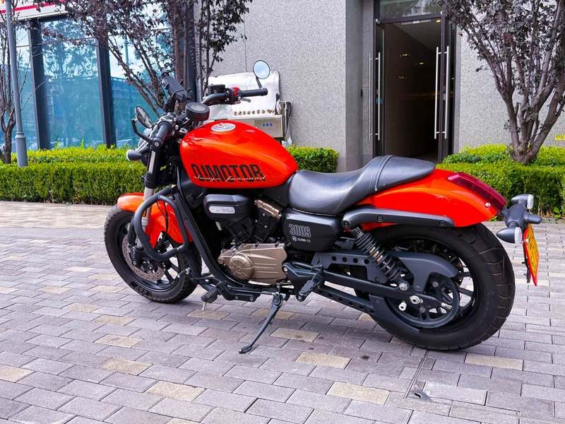 二手QJMOTOR闪300