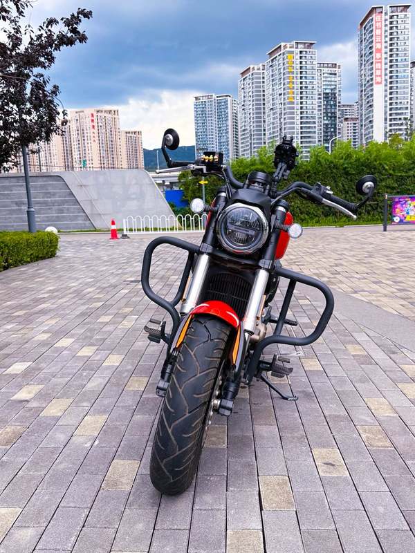 二手QJMOTOR闪300