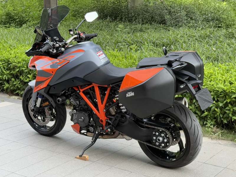 二手KTMR2R1290 Super Duke GT
