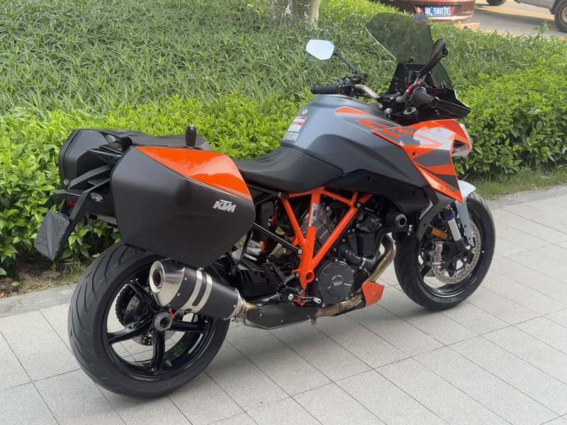 二手KTMR2R1290 Super Duke GT