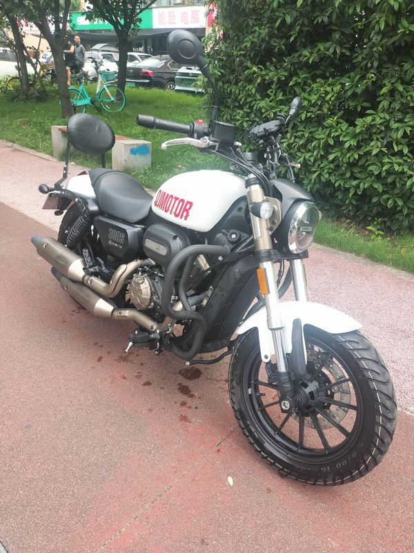 二手QJMOTOR闪300
