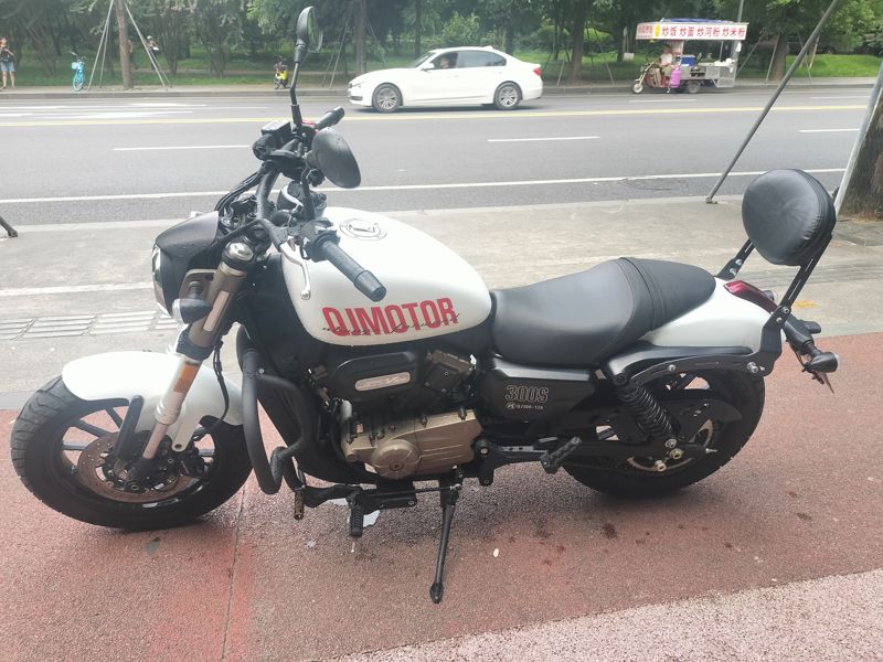 二手QJMOTOR闪300