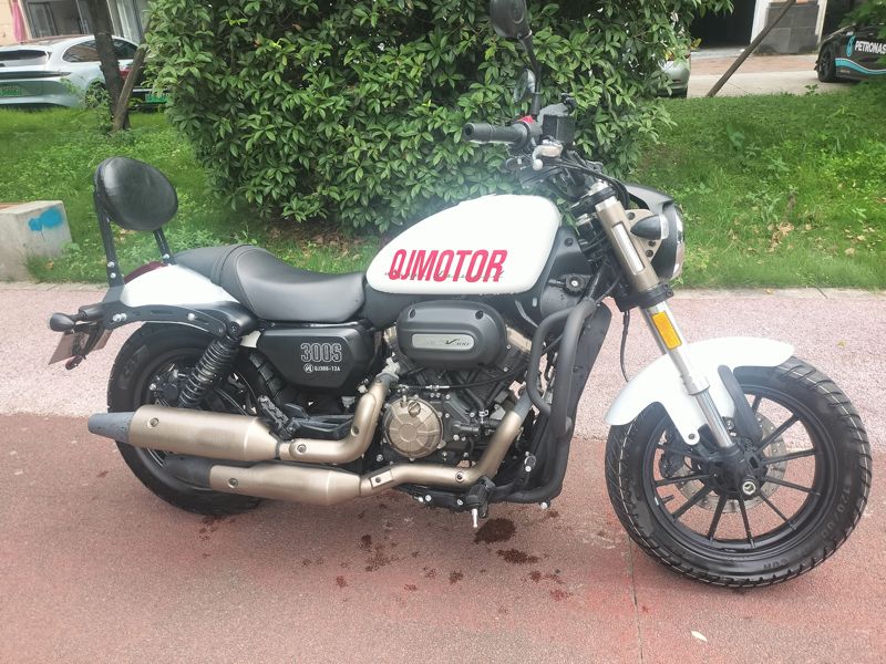 二手QJMOTOR闪300