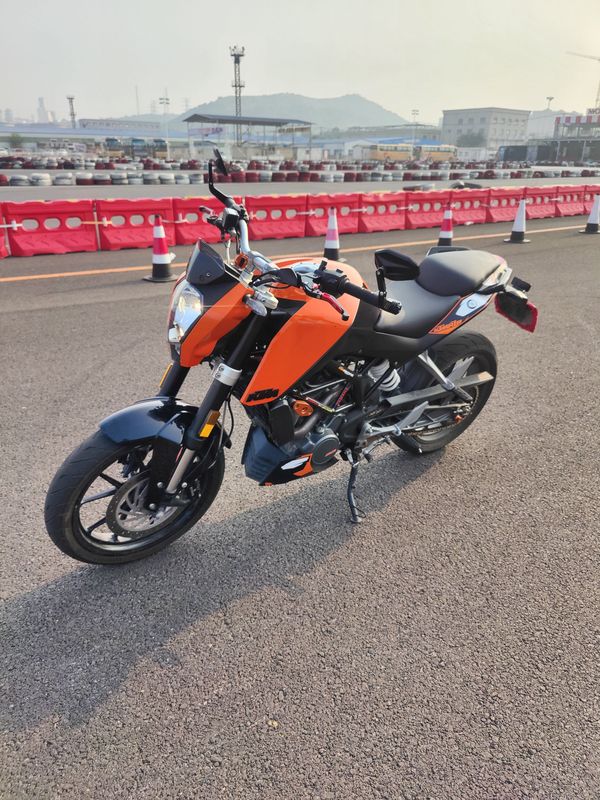 二手KTMR2R200 Duke
