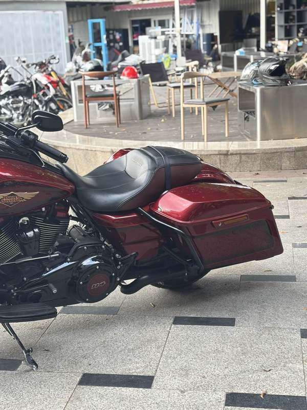 二手哈雷戴维森公路滑翔 Road Glide