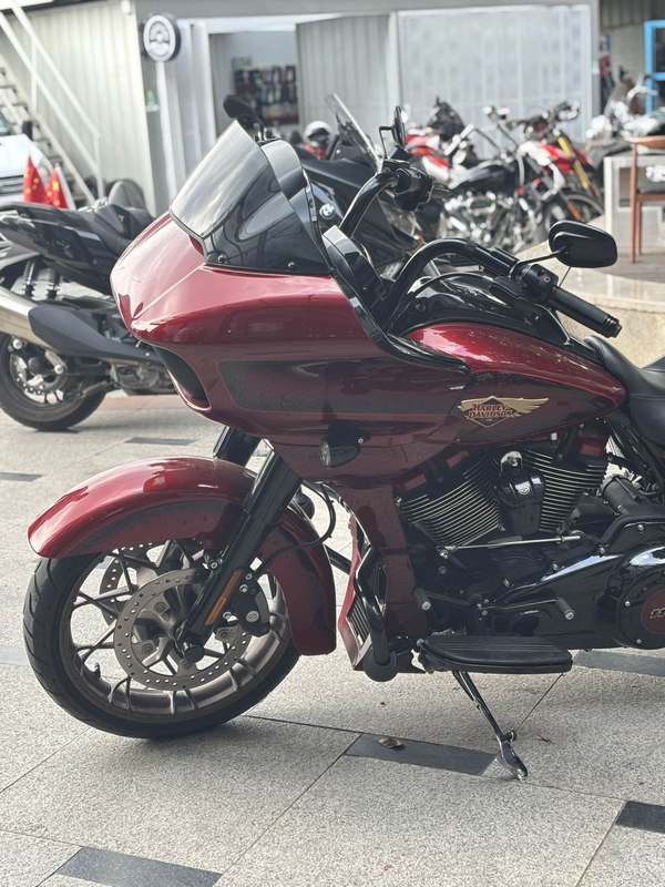 二手哈雷戴维森公路滑翔 Road Glide
