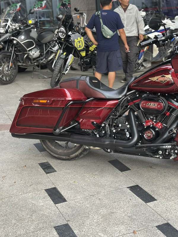 二手哈雷戴维森公路滑翔 Road Glide