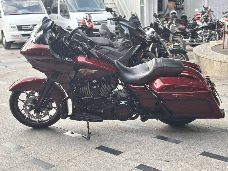 二手哈雷戴维森公路滑翔 Road Glide