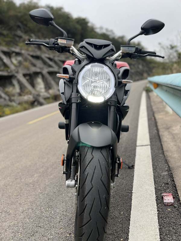 二手奥古斯塔Brutale 800
