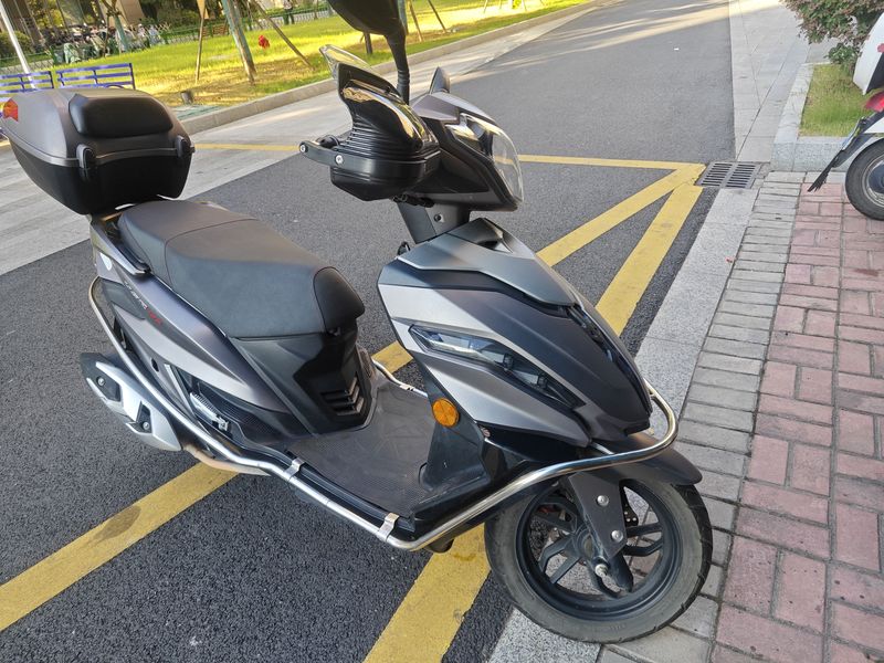 二手豪爵USR125 