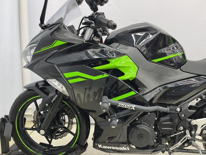 二手川崎Ninja 400
