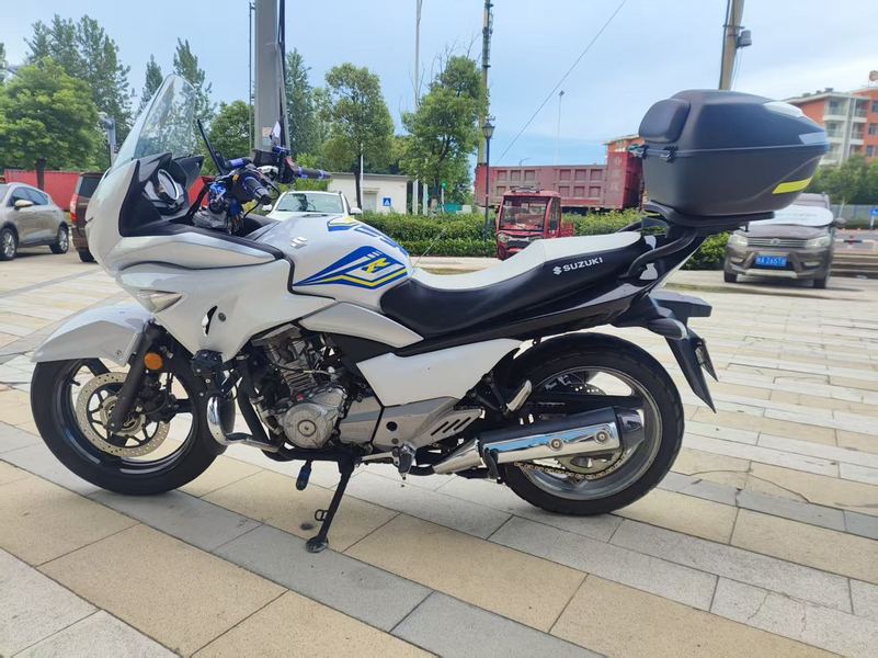 二手豪爵铃木骊驰 GW 250F