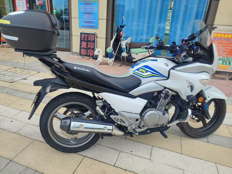 二手豪爵铃木骊驰 GW 250F