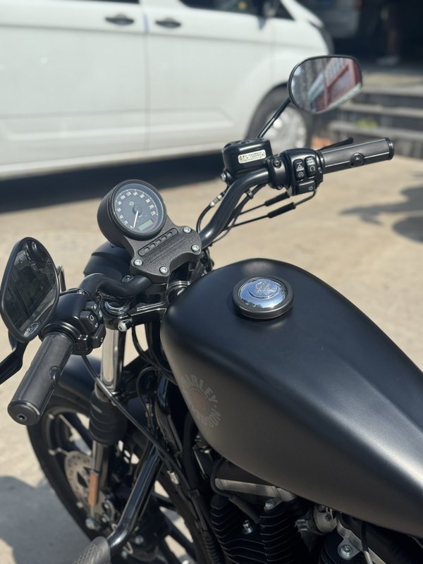 二手哈雷戴维森Iron883 硬汉