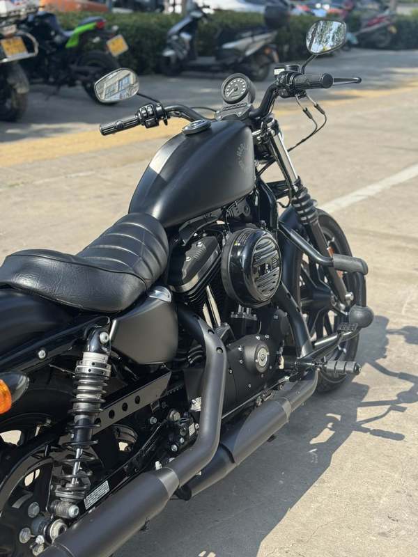二手哈雷戴维森Iron883 硬汉