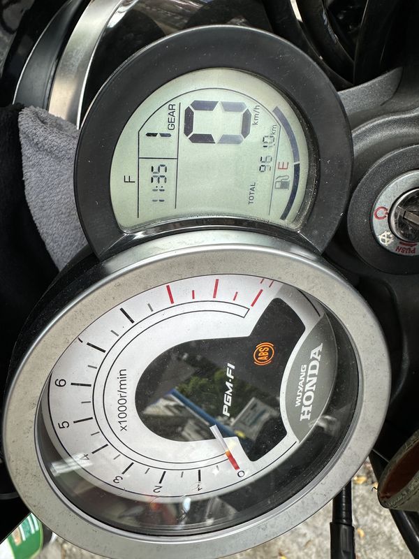 二手五羊本田鸷道 CB190SS