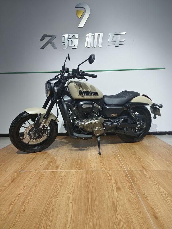 二手QJMOTOR闪300