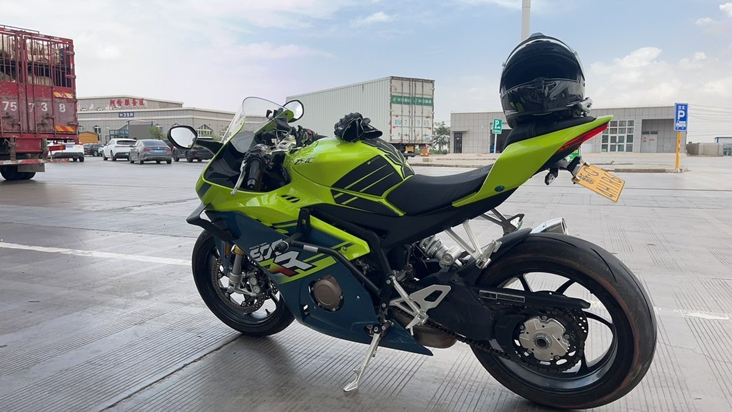 二手张雪机车500RR