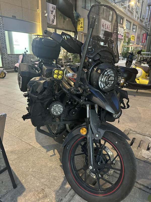 二手豪爵铃木DL250