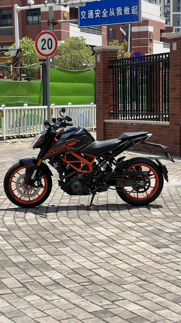 二手KTMR2R250 Duke