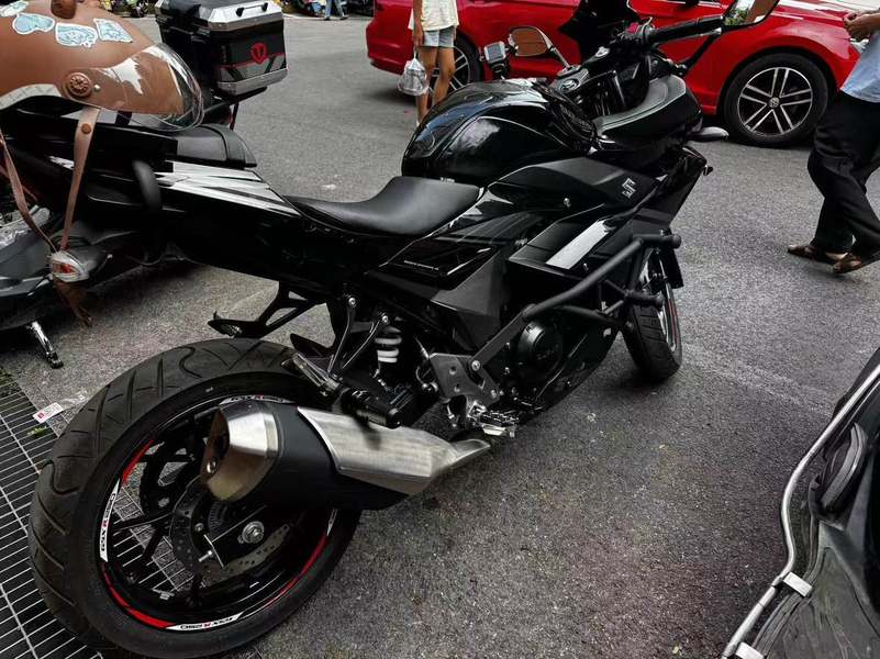 二手豪爵铃木GSX250R