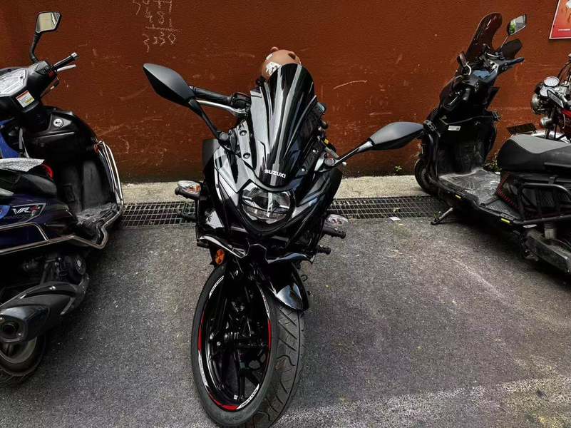 二手豪爵铃木GSX250R