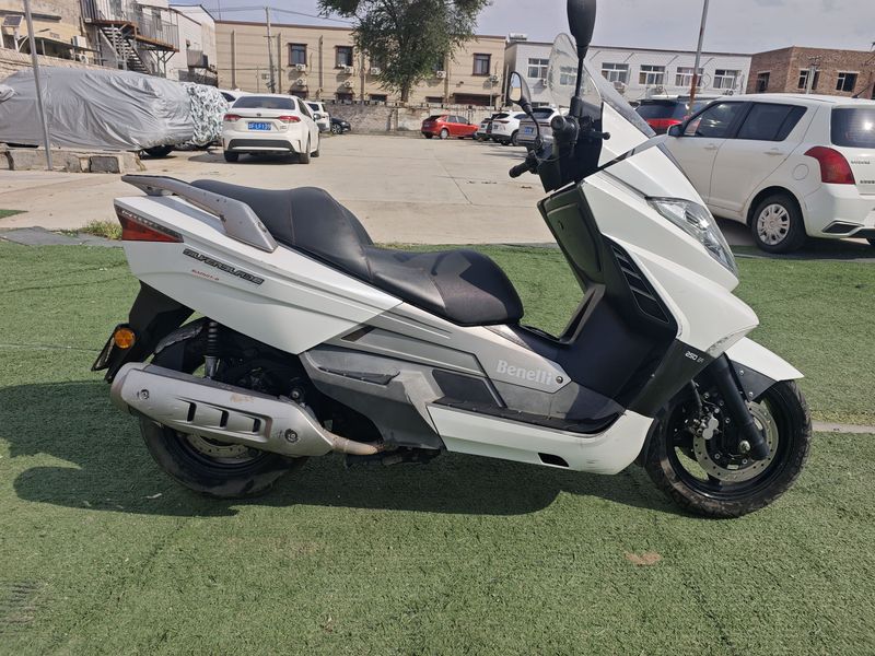 二手贝纳利银刃 BJ250T-8