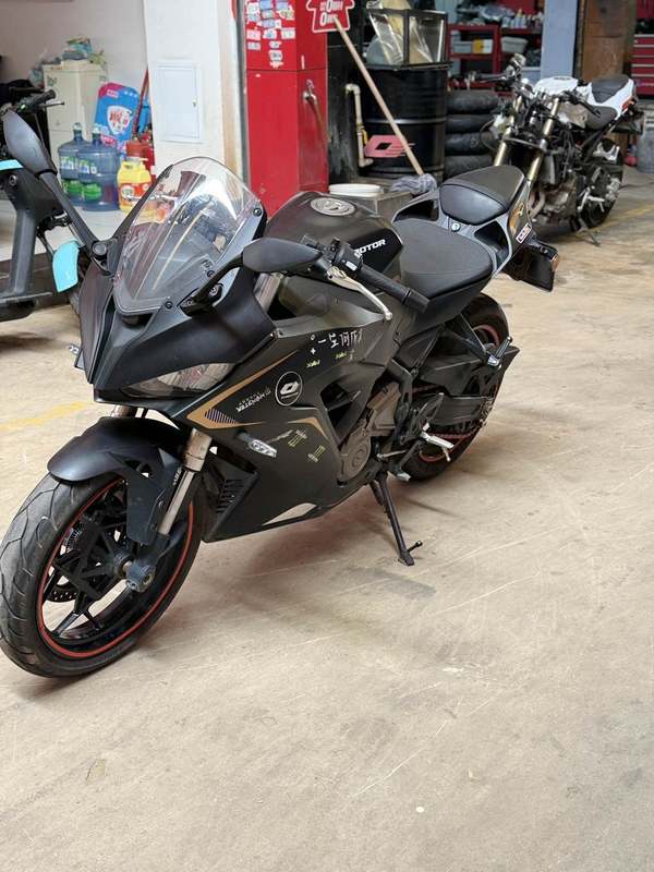 二手QJMOTOR赛250