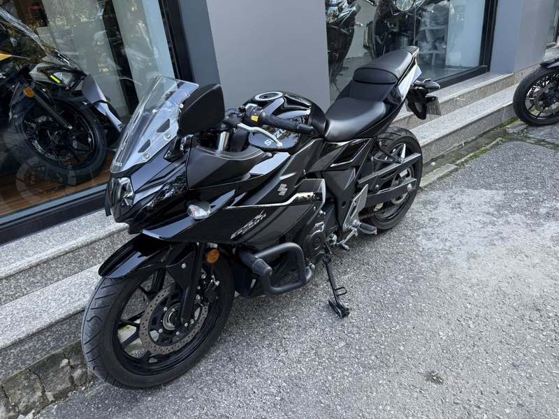 二手豪爵铃木GSX250R