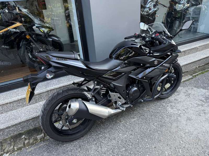 二手豪爵铃木GSX250R