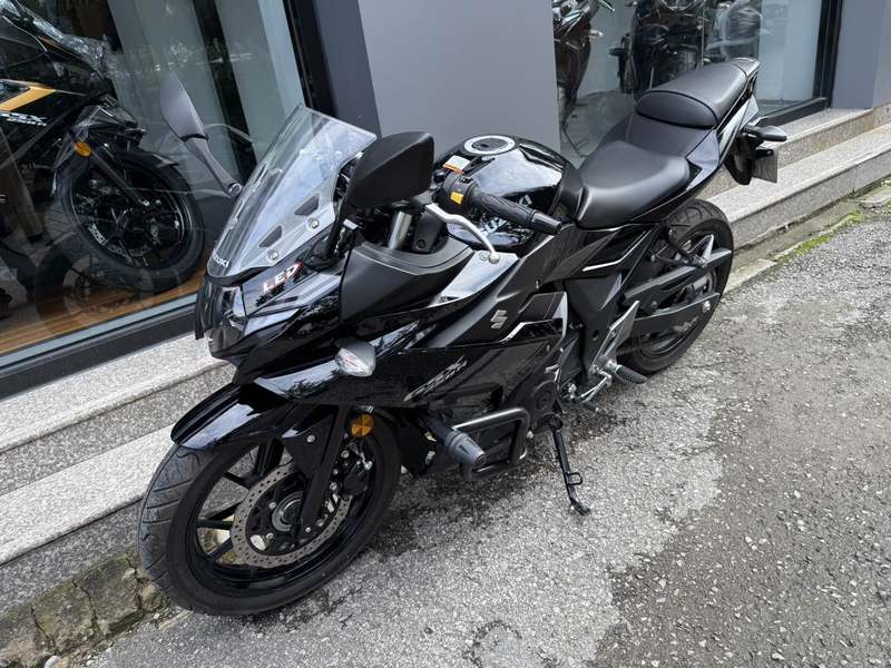 二手豪爵铃木GSX250R