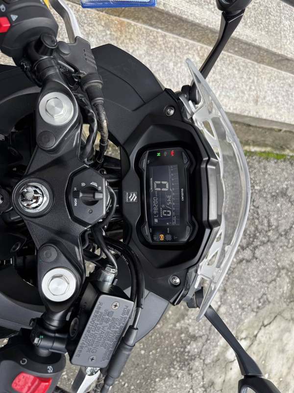 二手豪爵铃木GSX250R