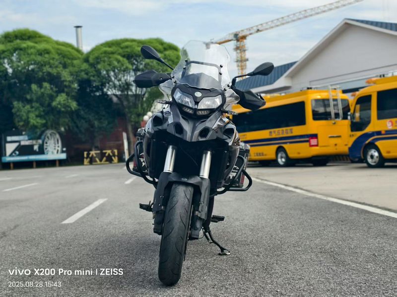 二手贝纳利金鹏 TRK502