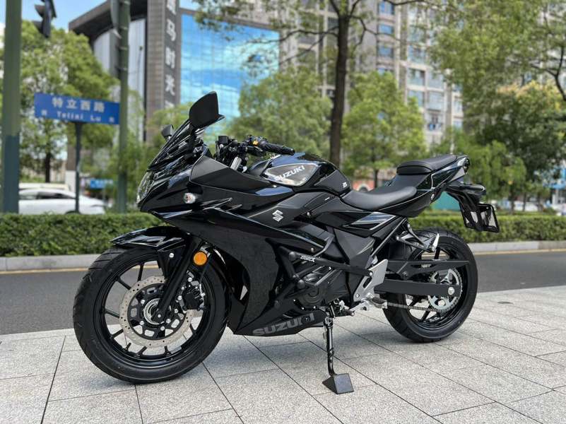 二手豪爵铃木GSX250R