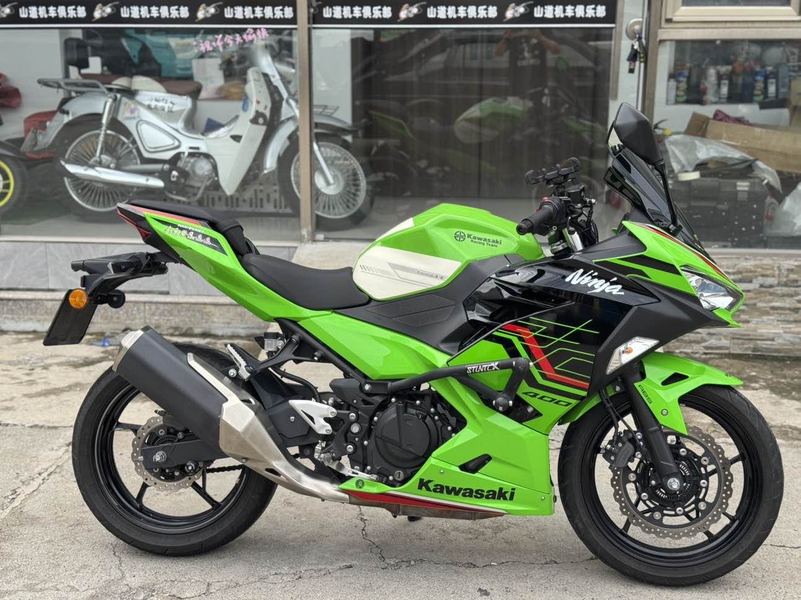 二手川崎Ninja 400