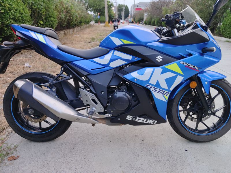 二手豪爵铃木GSX250R