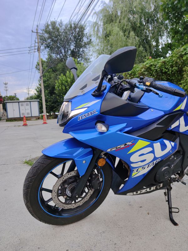 二手豪爵铃木GSX250R