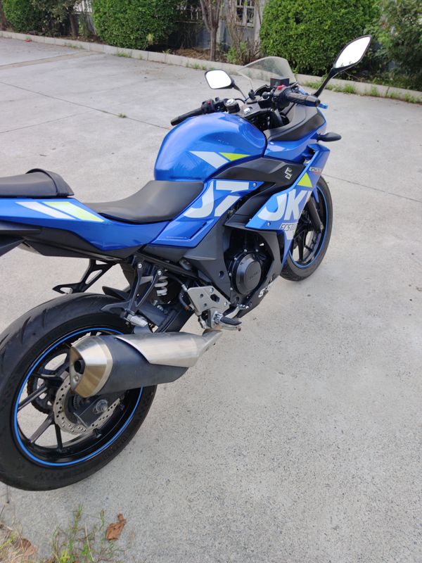 二手豪爵铃木GSX250R