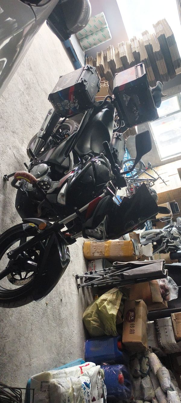 二手豪爵铃木骊驰 GW250