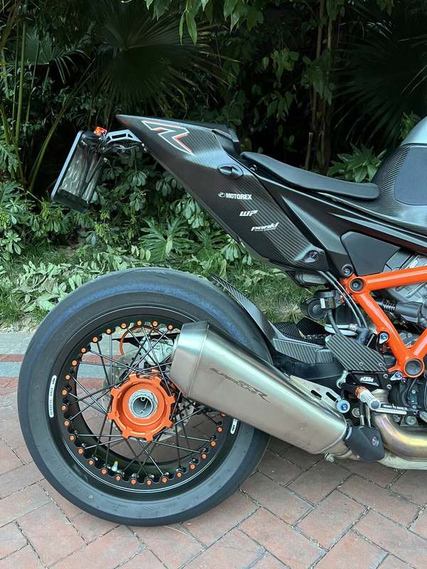 二手KTMR2R1290 Super Duke