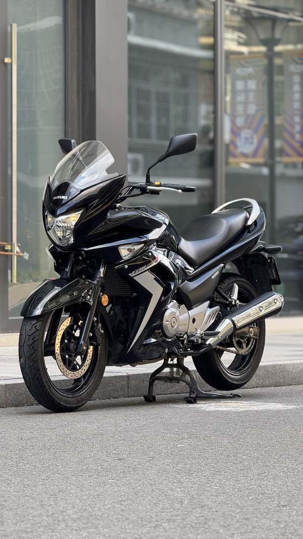 二手豪爵铃木骊驰 GW 250F
