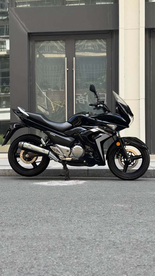 二手豪爵铃木骊驰 GW 250F