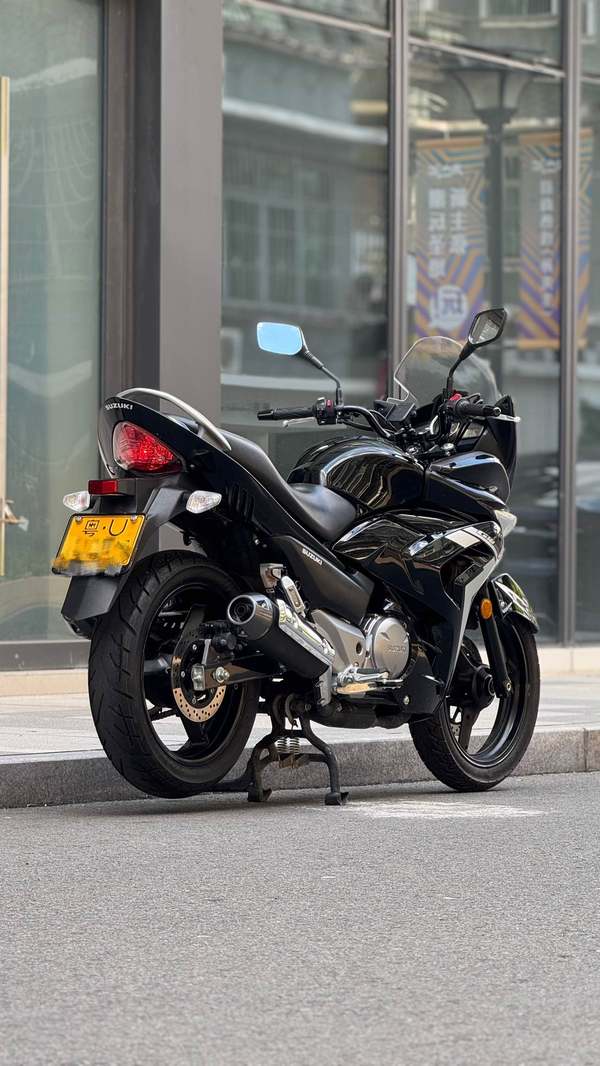 二手豪爵铃木骊驰 GW 250F