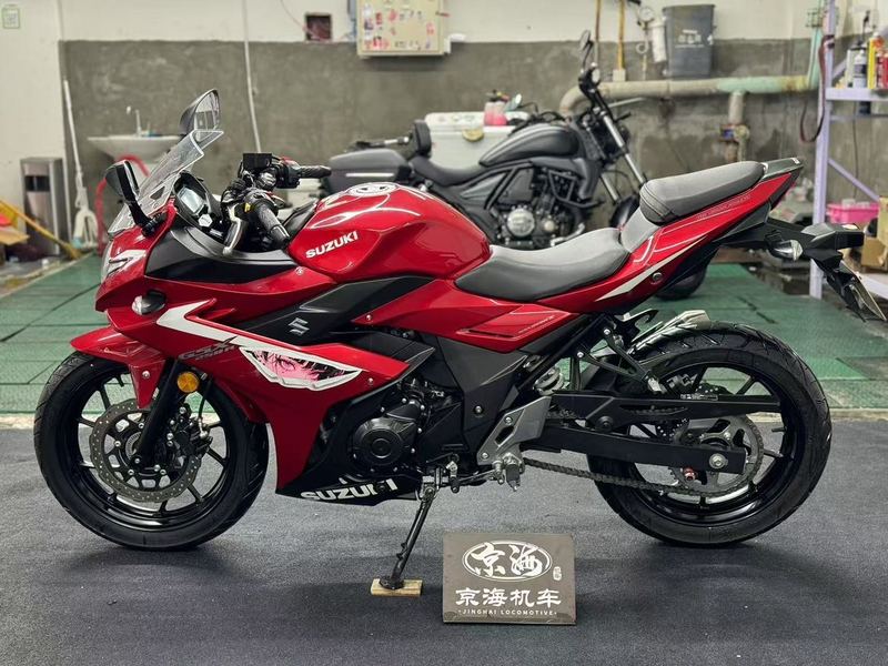 二手豪爵铃木GSX250R