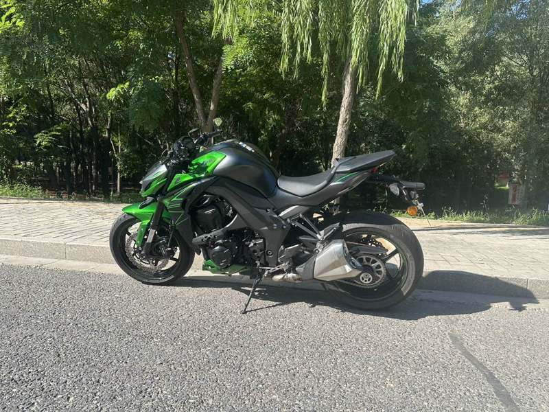 二手川崎Z 1000