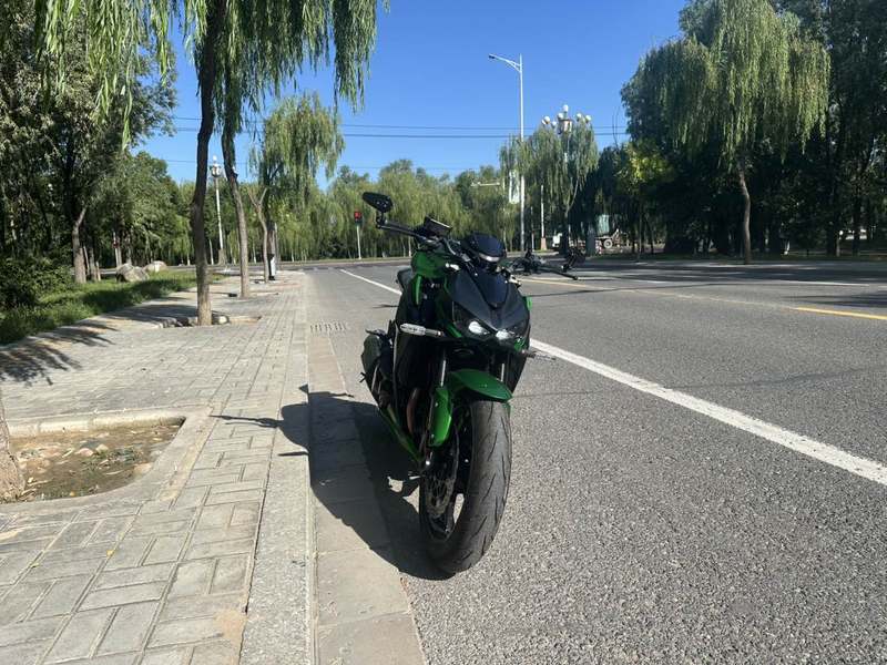 二手川崎Z 1000