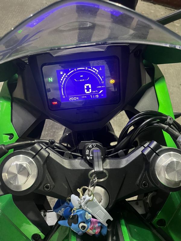 二手贝纳利龙卷风 Tornado 252R